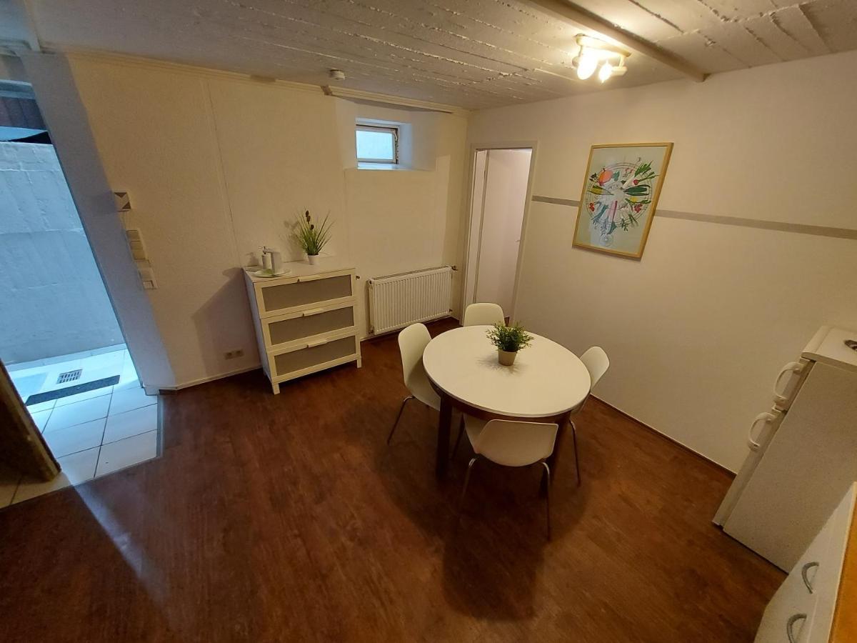 Basement Apartment Cologne Exterior photo