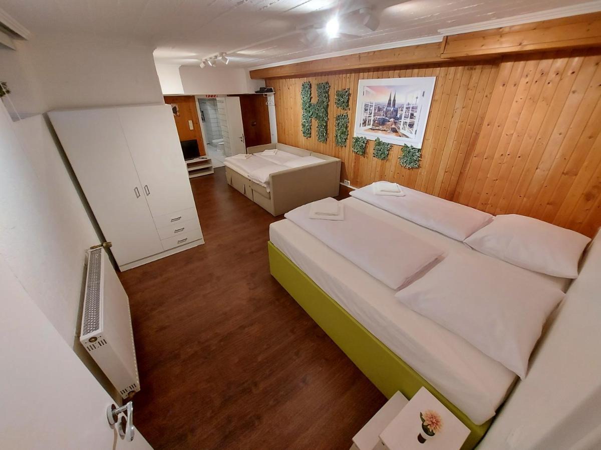 Basement Apartment Cologne Exterior photo